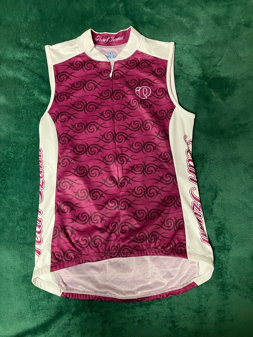 Pearl Izumi Women's Sleeveless Cycling Jersey in Magenta and White